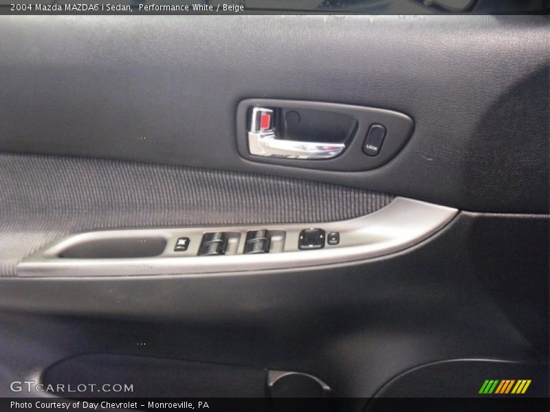 Performance White / Beige 2004 Mazda MAZDA6 i Sedan