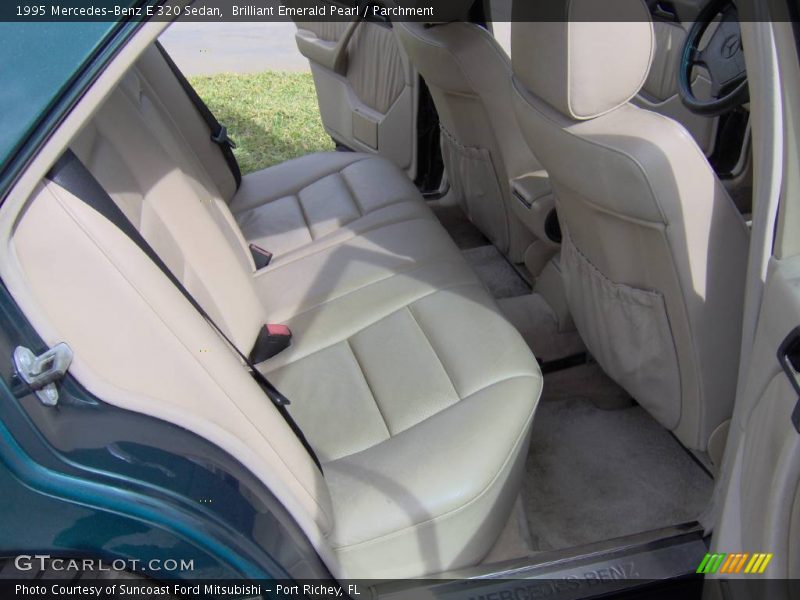Brilliant Emerald Pearl / Parchment 1995 Mercedes-Benz E 320 Sedan