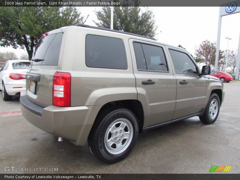 Light Khaki Metallic / Pastel Pebble Beige 2008 Jeep Patriot Sport