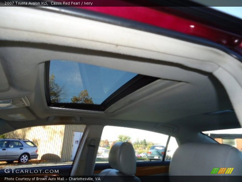 Cassis Red Pearl / Ivory 2007 Toyota Avalon XLS