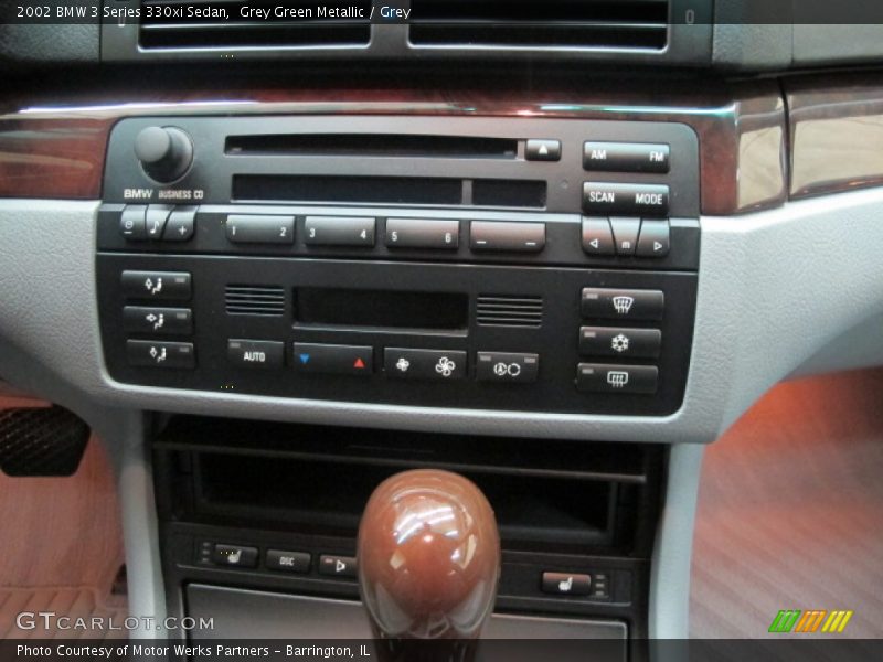 Controls of 2002 3 Series 330xi Sedan