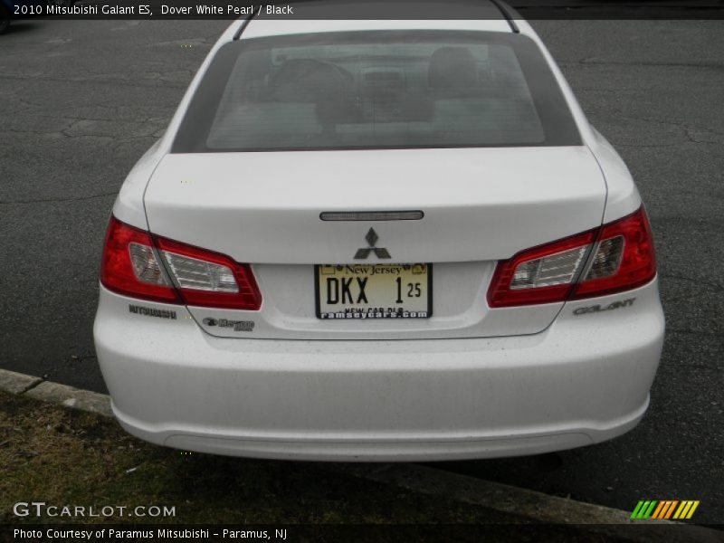 Dover White Pearl / Black 2010 Mitsubishi Galant ES