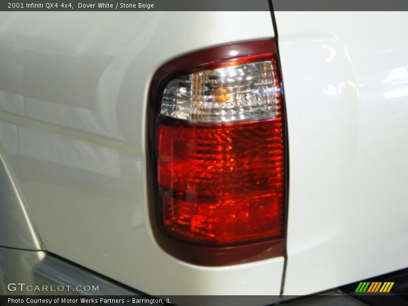 Dover White / Stone Beige 2001 Infiniti QX4 4x4