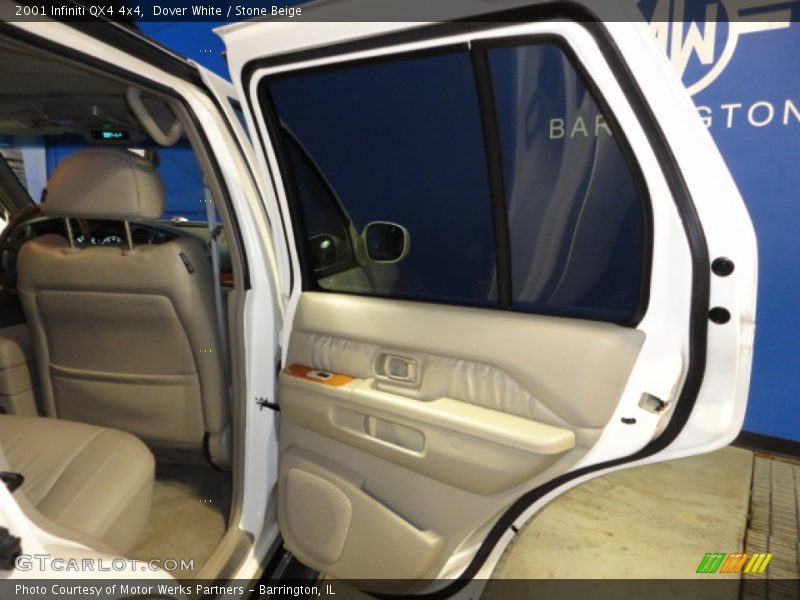 Dover White / Stone Beige 2001 Infiniti QX4 4x4