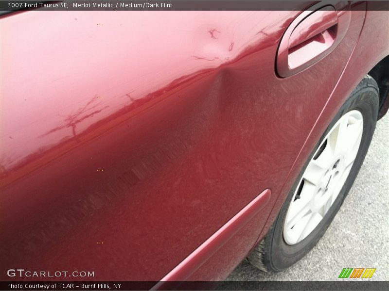 Merlot Metallic / Medium/Dark Flint 2007 Ford Taurus SE