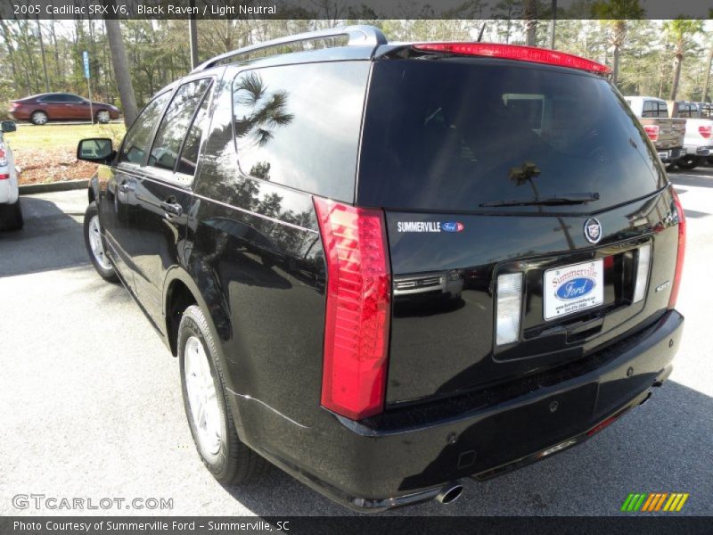Black Raven / Light Neutral 2005 Cadillac SRX V6