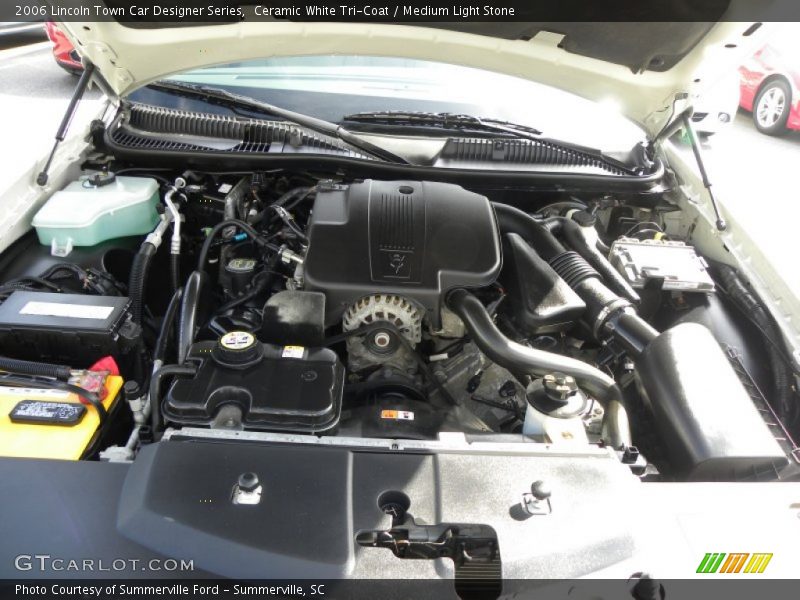  2006 Town Car Designer Series Engine - 4.6 Liter SOHC 16-Valve V8