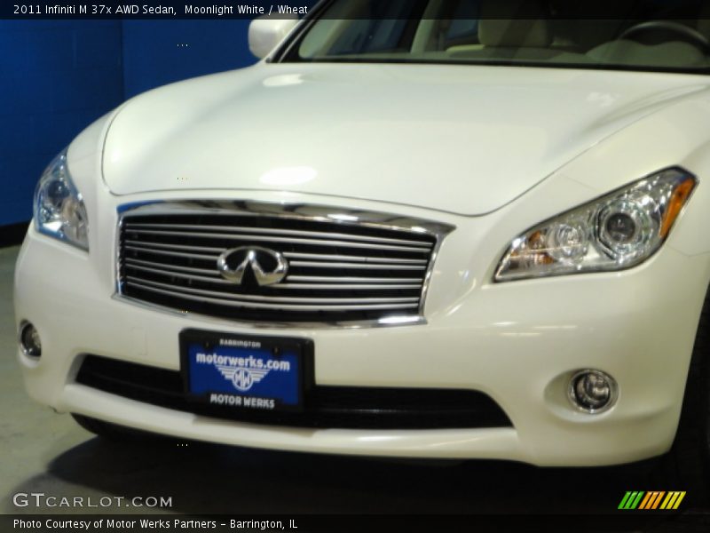 Moonlight White / Wheat 2011 Infiniti M 37x AWD Sedan