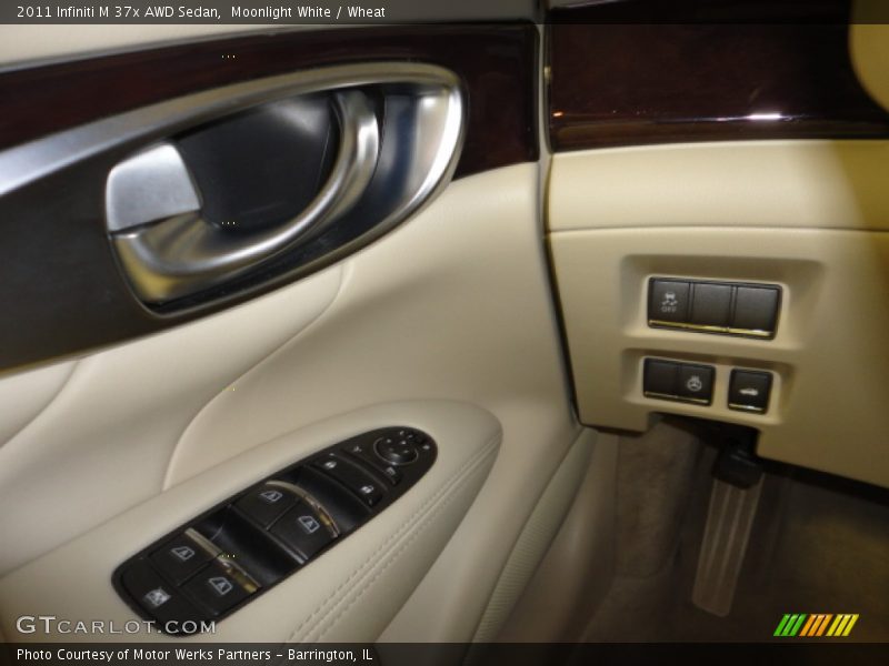 Moonlight White / Wheat 2011 Infiniti M 37x AWD Sedan