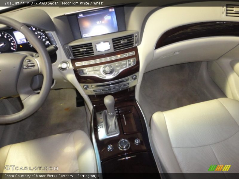 Moonlight White / Wheat 2011 Infiniti M 37x AWD Sedan