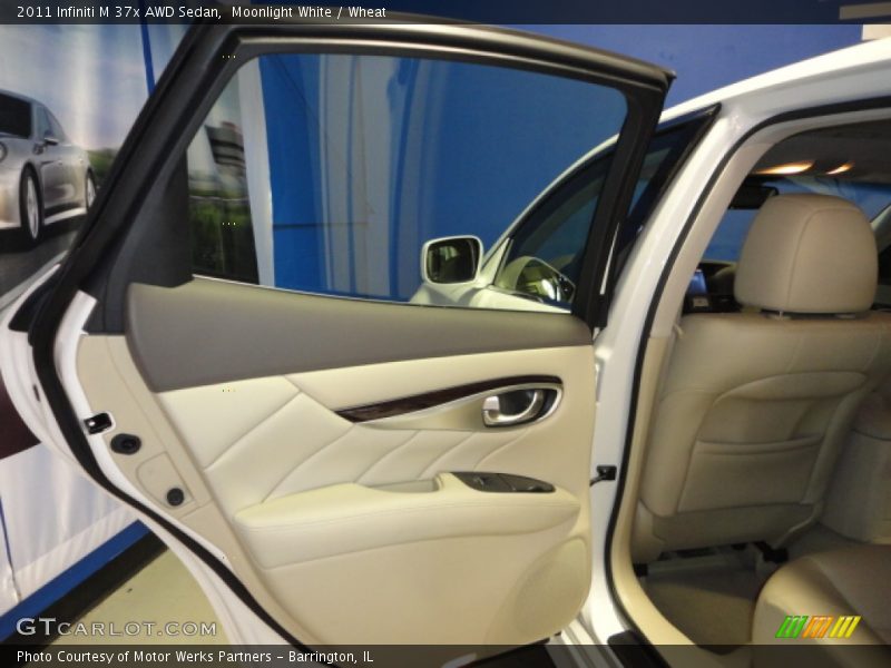 Moonlight White / Wheat 2011 Infiniti M 37x AWD Sedan