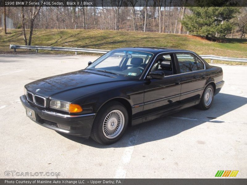 Front 3/4 View of 1998 7 Series 740iL Sedan