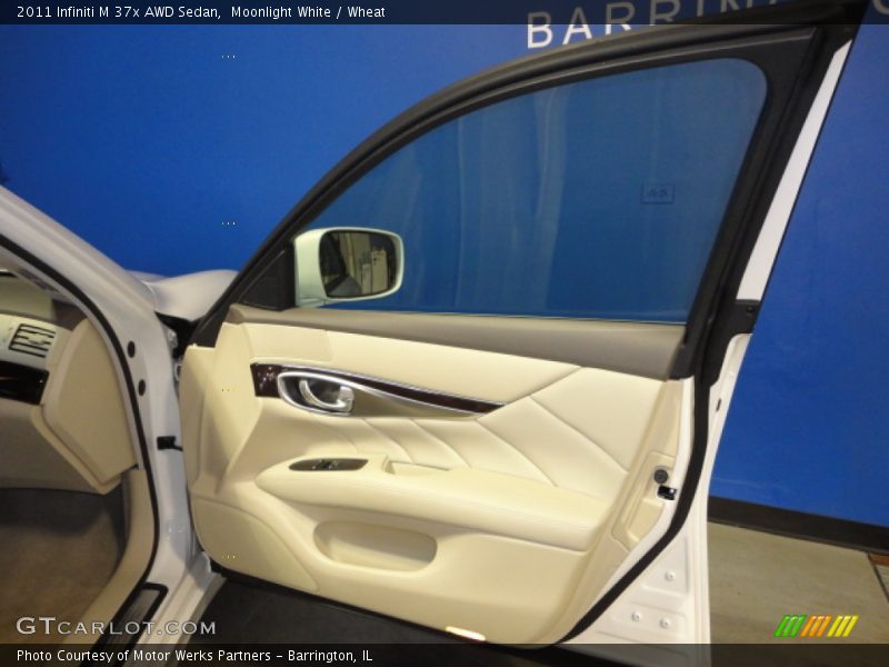 Moonlight White / Wheat 2011 Infiniti M 37x AWD Sedan