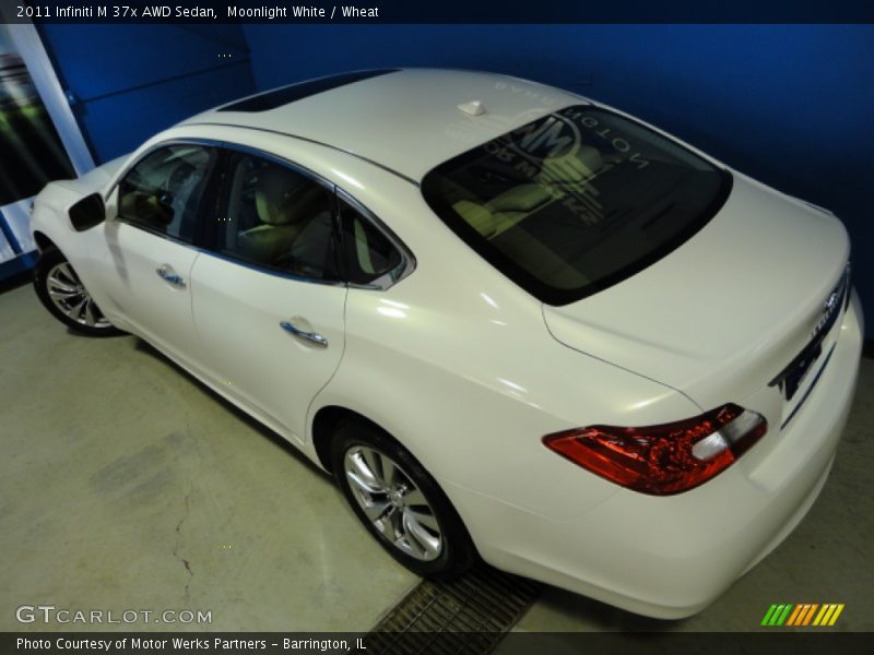 Moonlight White / Wheat 2011 Infiniti M 37x AWD Sedan