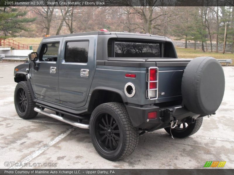 Custom Wheels of 2005 H2 SUT
