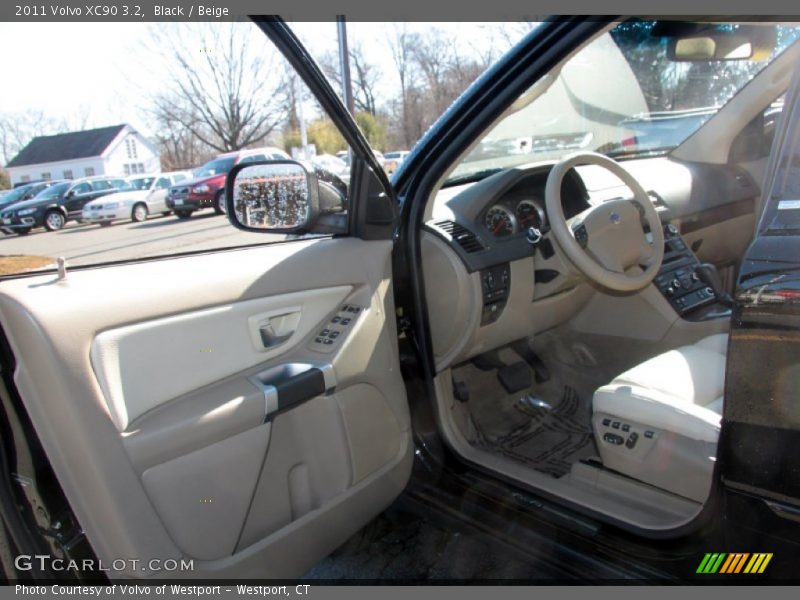 Black / Beige 2011 Volvo XC90 3.2