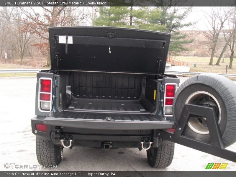 Stealth Gray Metallic / Ebony Black 2005 Hummer H2 SUT