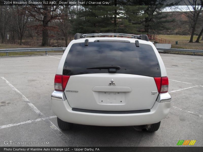 Dover White Pearl / Charcoal Gray 2004 Mitsubishi Endeavor XLS AWD