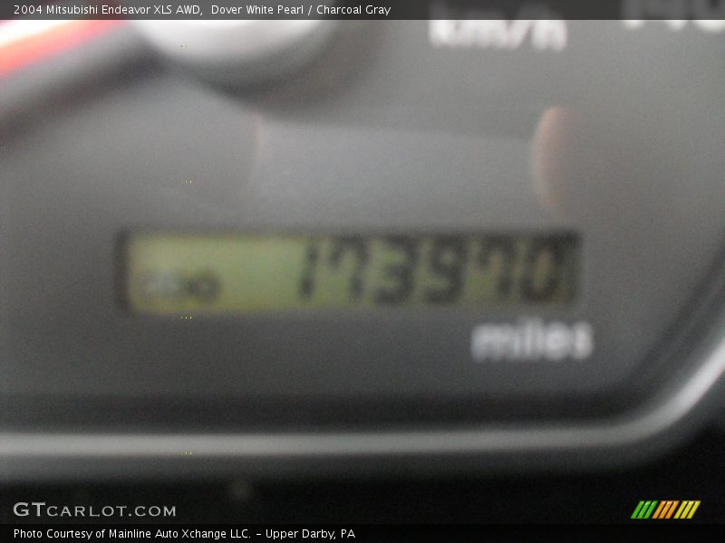 Dover White Pearl / Charcoal Gray 2004 Mitsubishi Endeavor XLS AWD