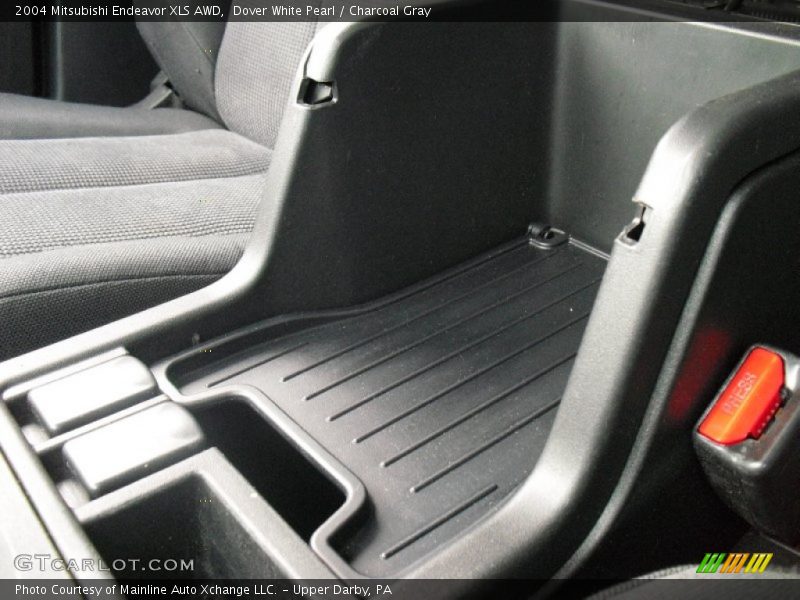 Dover White Pearl / Charcoal Gray 2004 Mitsubishi Endeavor XLS AWD