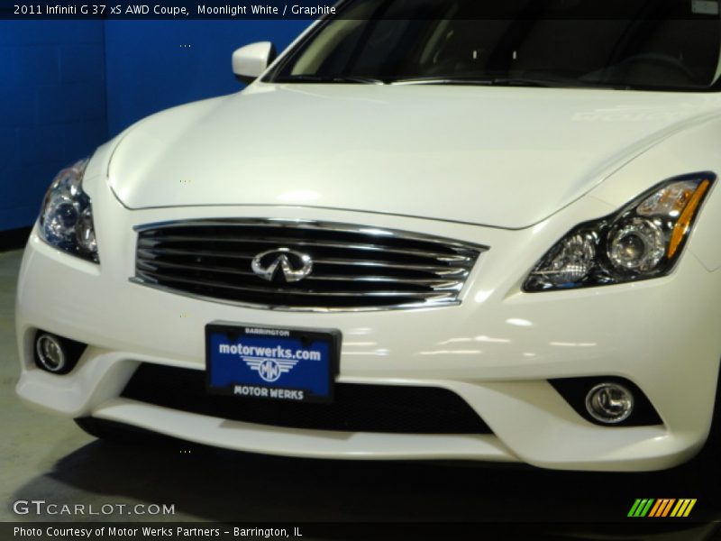 Moonlight White / Graphite 2011 Infiniti G 37 xS AWD Coupe