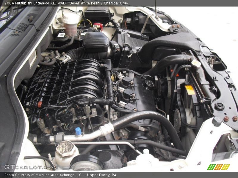 Dover White Pearl / Charcoal Gray 2004 Mitsubishi Endeavor XLS AWD