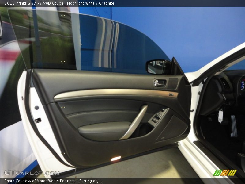 Moonlight White / Graphite 2011 Infiniti G 37 xS AWD Coupe