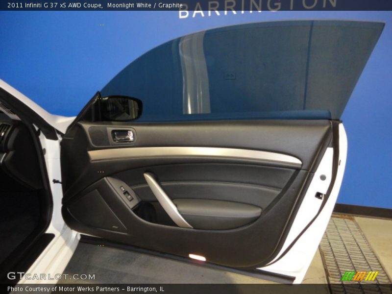 Moonlight White / Graphite 2011 Infiniti G 37 xS AWD Coupe