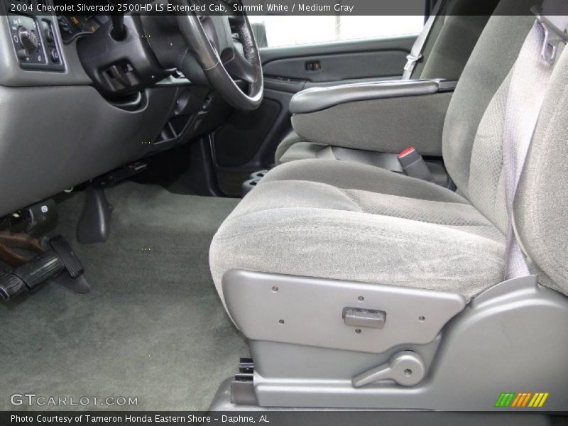 Summit White / Medium Gray 2004 Chevrolet Silverado 2500HD LS Extended Cab