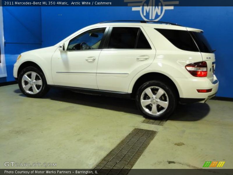 Arctic White / Cashmere 2011 Mercedes-Benz ML 350 4Matic