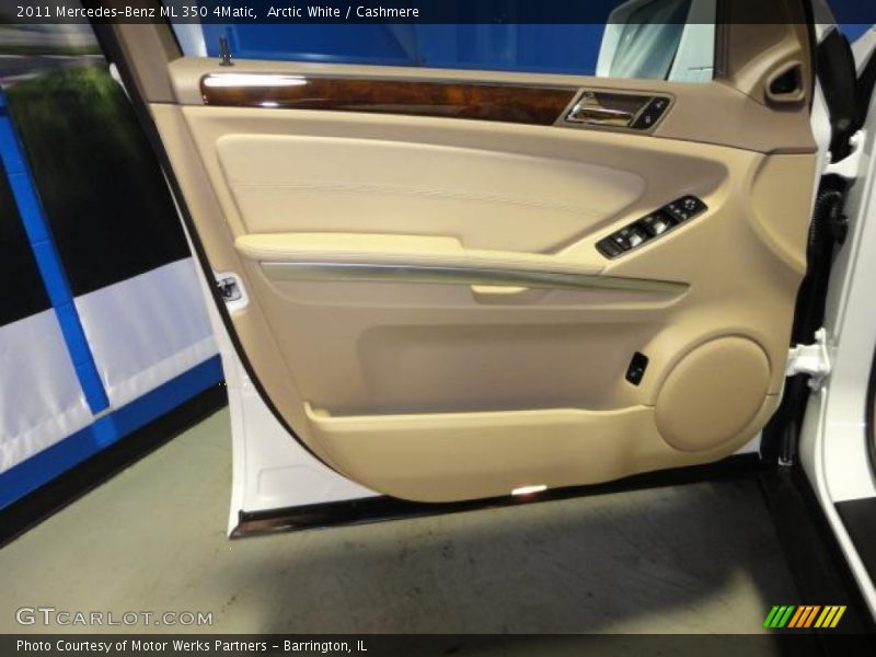 Arctic White / Cashmere 2011 Mercedes-Benz ML 350 4Matic