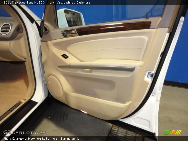 Arctic White / Cashmere 2011 Mercedes-Benz ML 350 4Matic