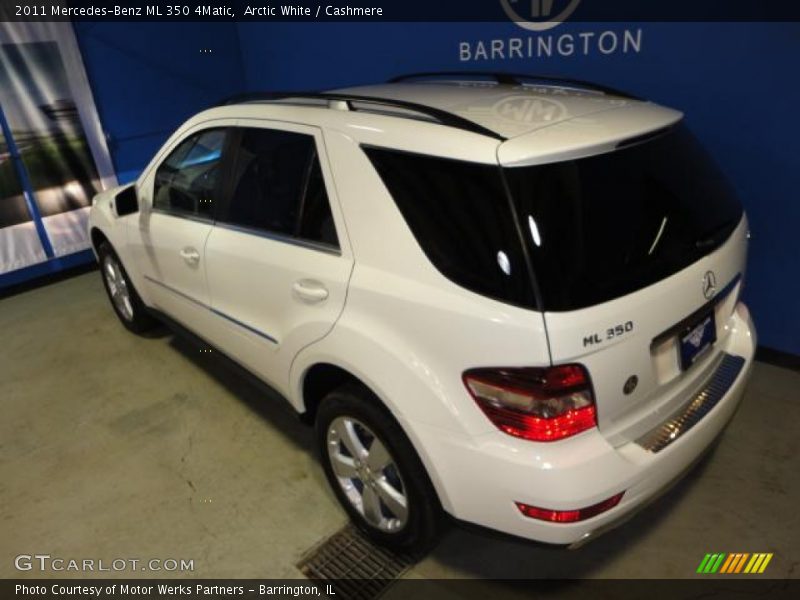 Arctic White / Cashmere 2011 Mercedes-Benz ML 350 4Matic