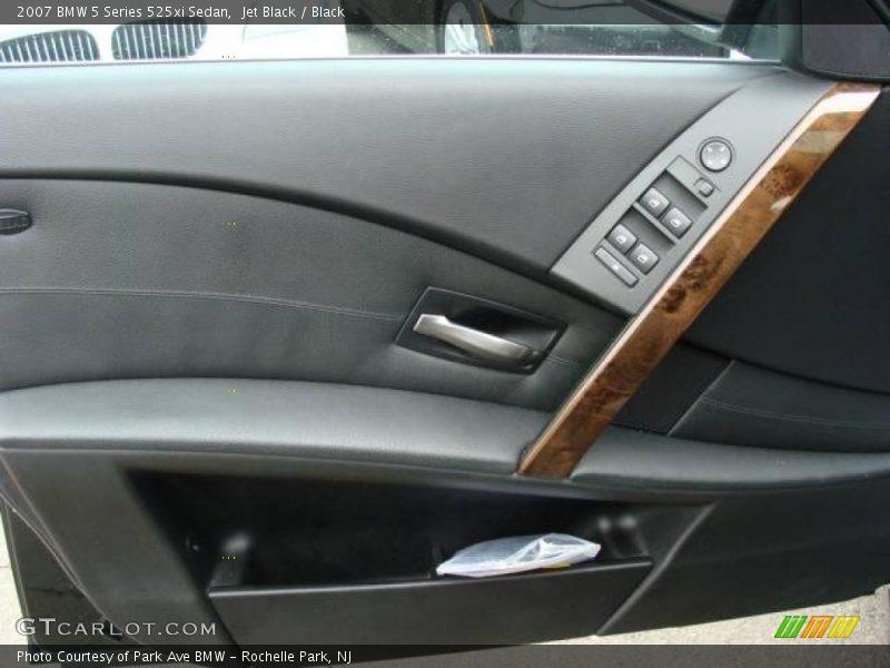 Jet Black / Black 2007 BMW 5 Series 525xi Sedan