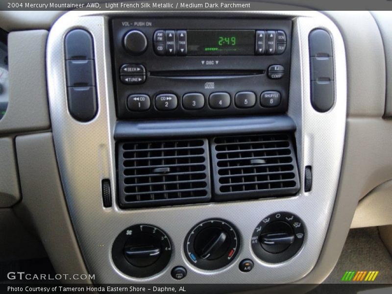 Light French Silk Metallic / Medium Dark Parchment 2004 Mercury Mountaineer AWD