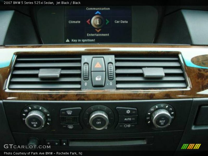 Jet Black / Black 2007 BMW 5 Series 525xi Sedan