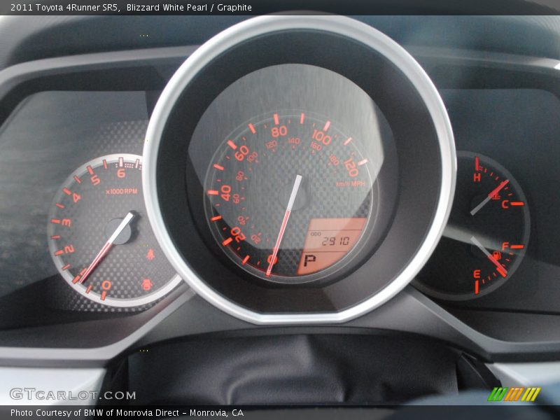 Blizzard White Pearl / Graphite 2011 Toyota 4Runner SR5