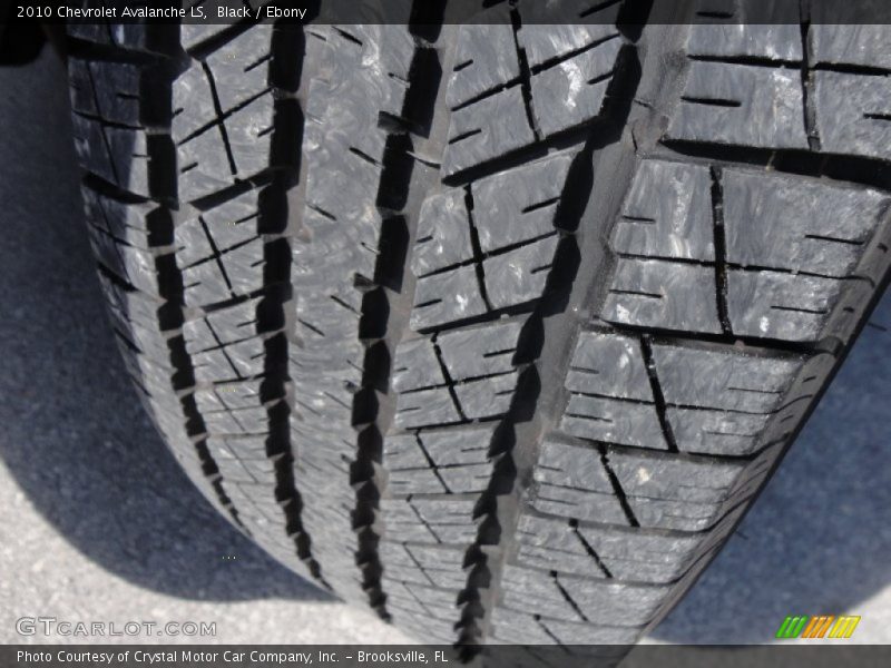 Black / Ebony 2010 Chevrolet Avalanche LS