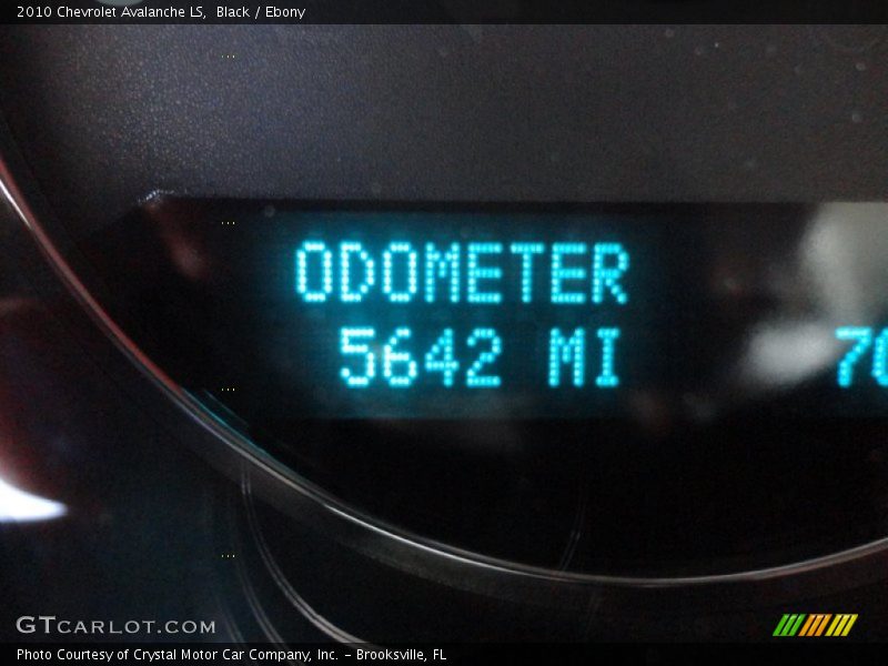 Black / Ebony 2010 Chevrolet Avalanche LS