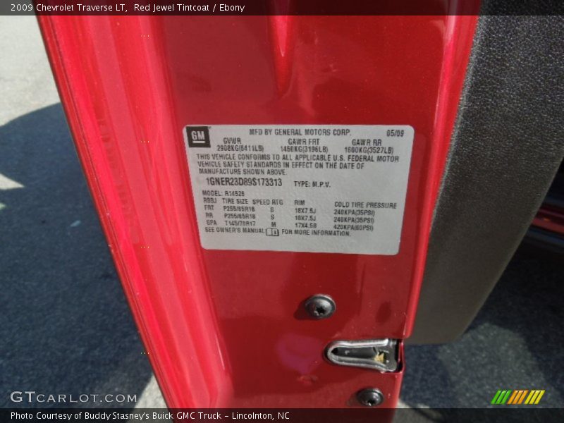 Red Jewel Tintcoat / Ebony 2009 Chevrolet Traverse LT