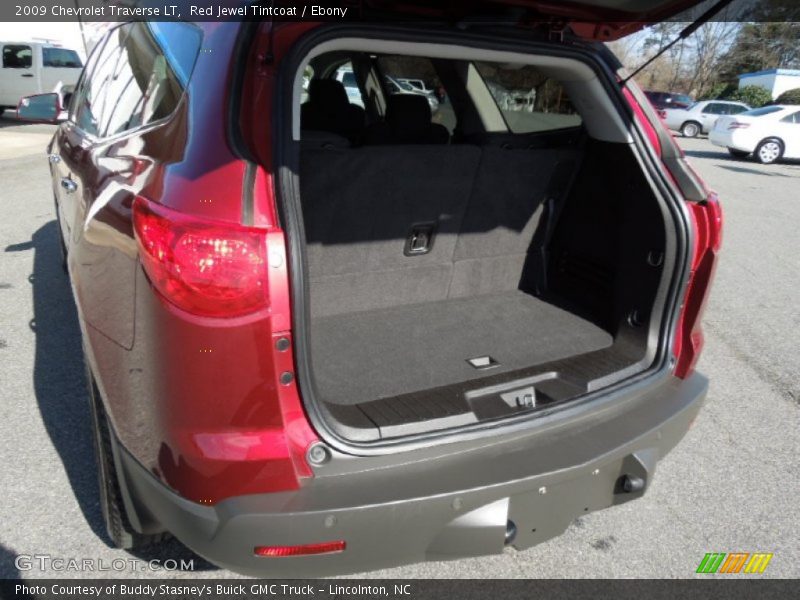 Red Jewel Tintcoat / Ebony 2009 Chevrolet Traverse LT