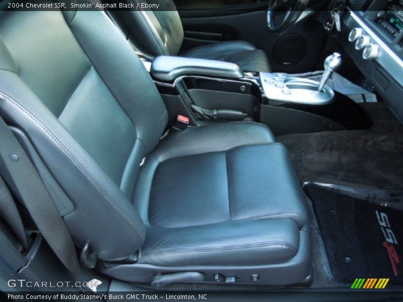 Smokin' Asphalt Black / Ebony 2004 Chevrolet SSR