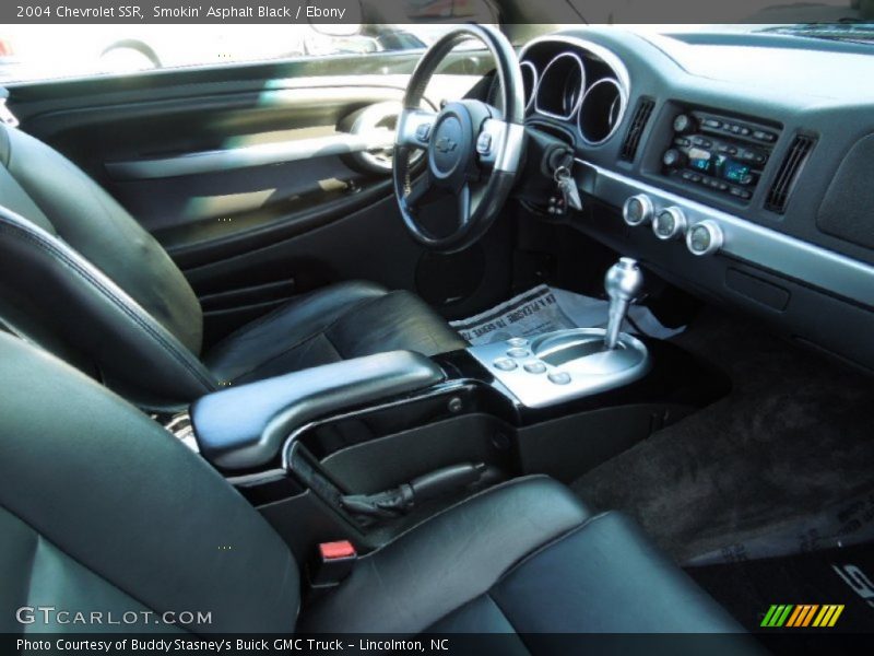 Smokin' Asphalt Black / Ebony 2004 Chevrolet SSR