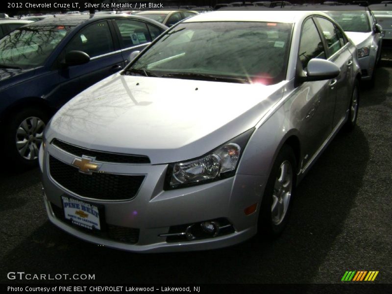 Silver Ice Metallic / Jet Black 2012 Chevrolet Cruze LT