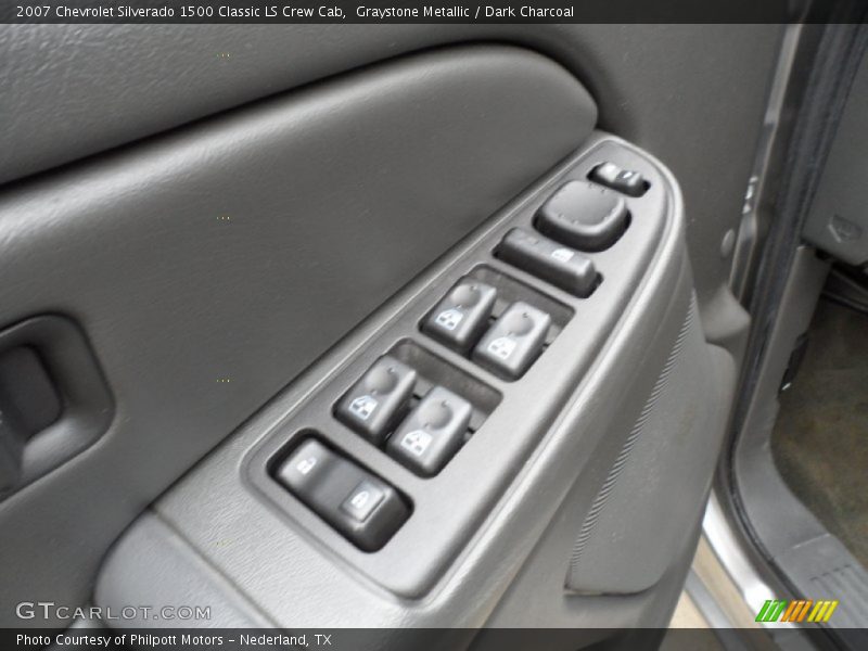 Graystone Metallic / Dark Charcoal 2007 Chevrolet Silverado 1500 Classic LS Crew Cab