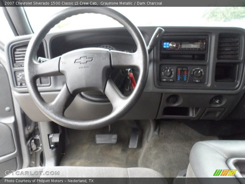Graystone Metallic / Dark Charcoal 2007 Chevrolet Silverado 1500 Classic LS Crew Cab