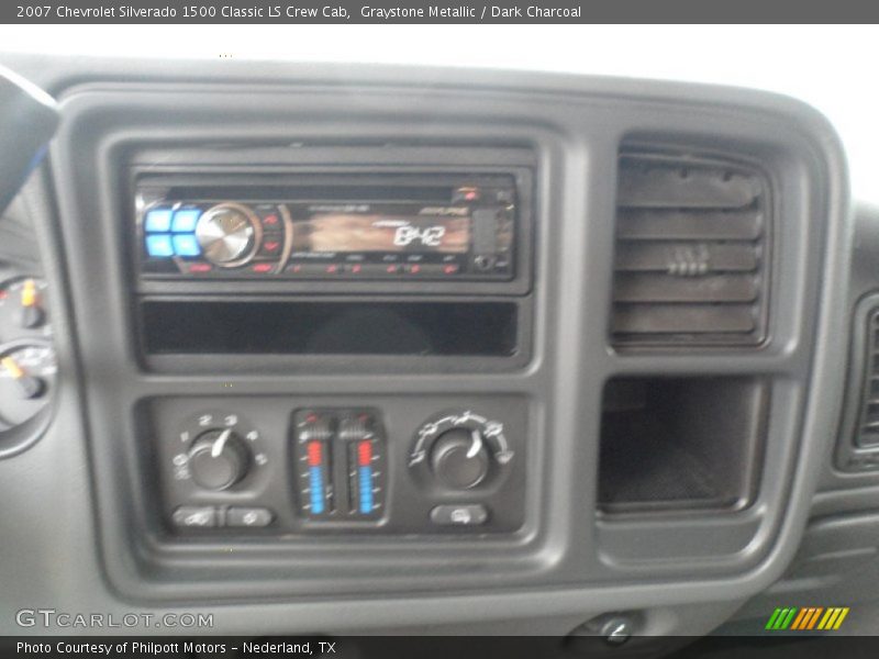 Graystone Metallic / Dark Charcoal 2007 Chevrolet Silverado 1500 Classic LS Crew Cab