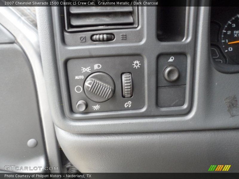 Graystone Metallic / Dark Charcoal 2007 Chevrolet Silverado 1500 Classic LS Crew Cab