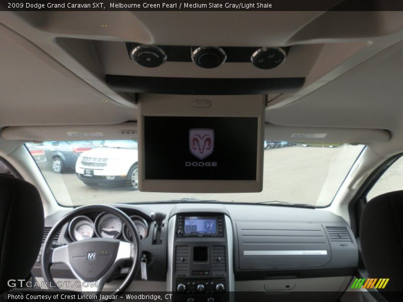 Melbourne Green Pearl / Medium Slate Gray/Light Shale 2009 Dodge Grand Caravan SXT