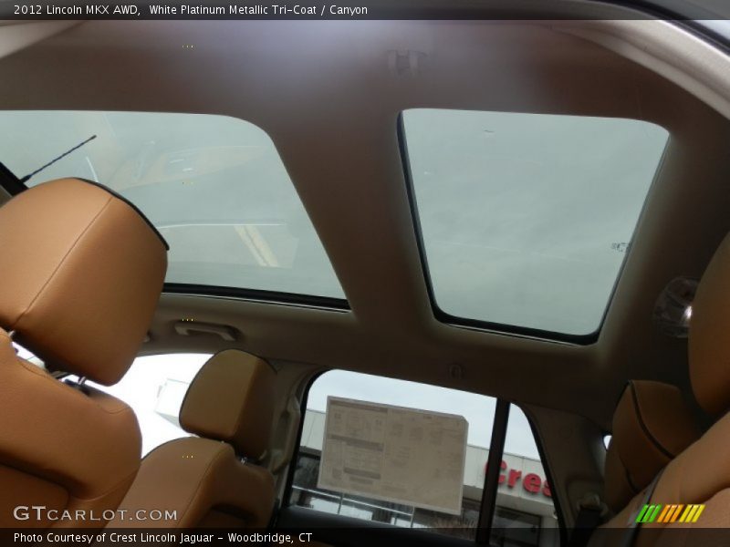 White Platinum Metallic Tri-Coat / Canyon 2012 Lincoln MKX AWD